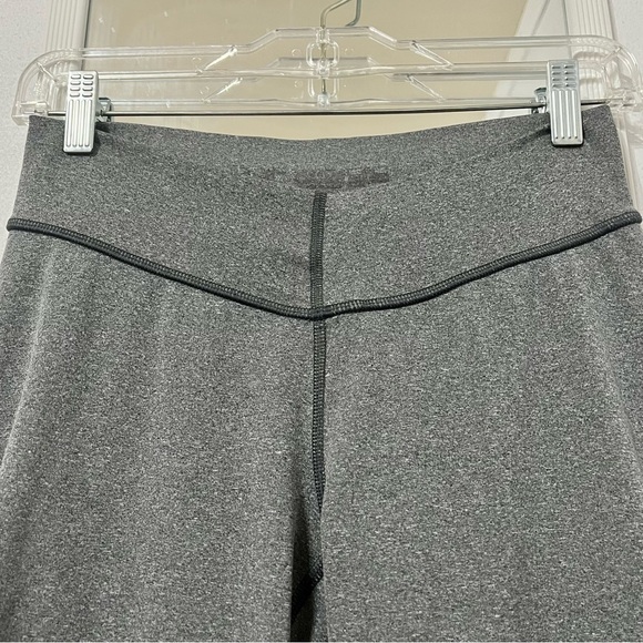 ARC’TERYX Grey Cropped Wide Leg Yoga Pants Size S - Picture 3 of 7